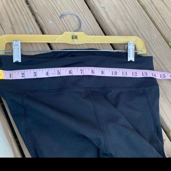 Fabletics Black Athletic Leggings in Medium‎ - Picture 11 of 13